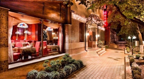 Luna Hotel image 1